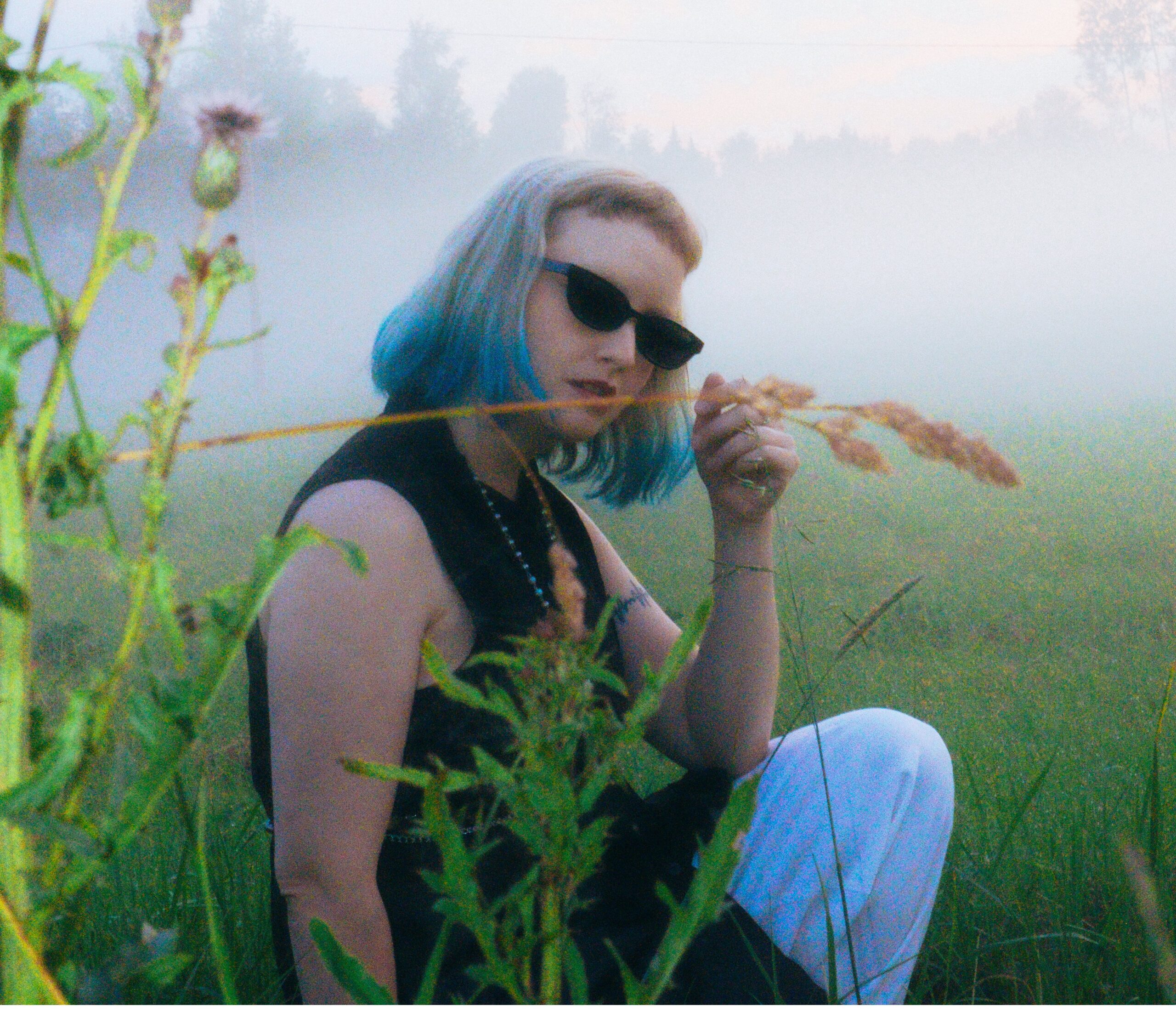 Finnish Producer Hellänelli Turns Up the Heat on Hypnotic Tech House Cut “Mehujää”
